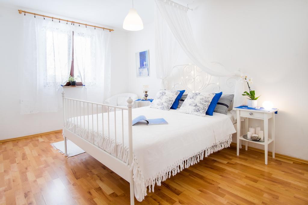 Apartment Katarina マリンスカ 部屋 写真